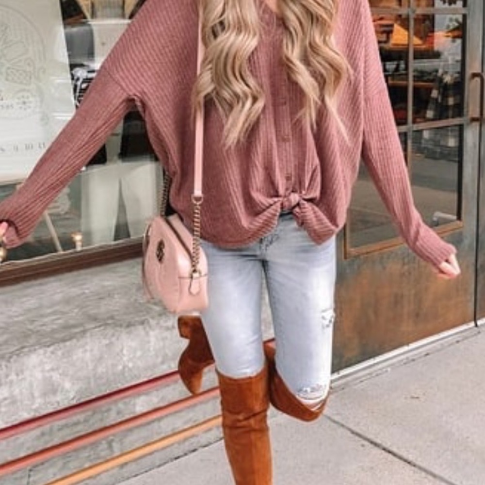 Pink Lily Boutique light wash jeans